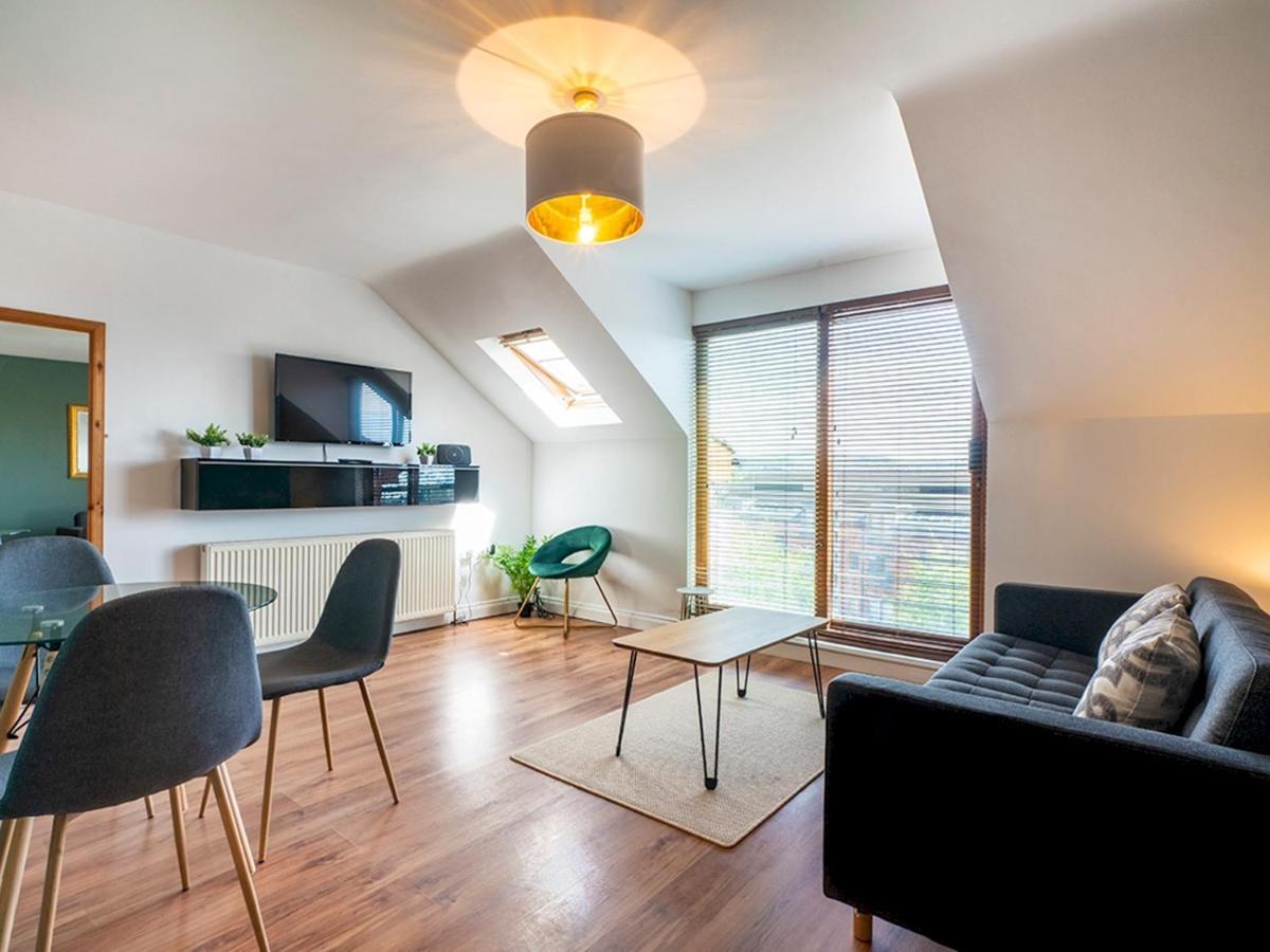Titanic View Penthouse - Gated Complex - Parking Apartment เบลฟาสต์ ภายนอก รูปภาพ